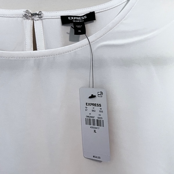 Satin Crew Neck Ruched Sleeve Gramercy Tee - Picture 3 of 3